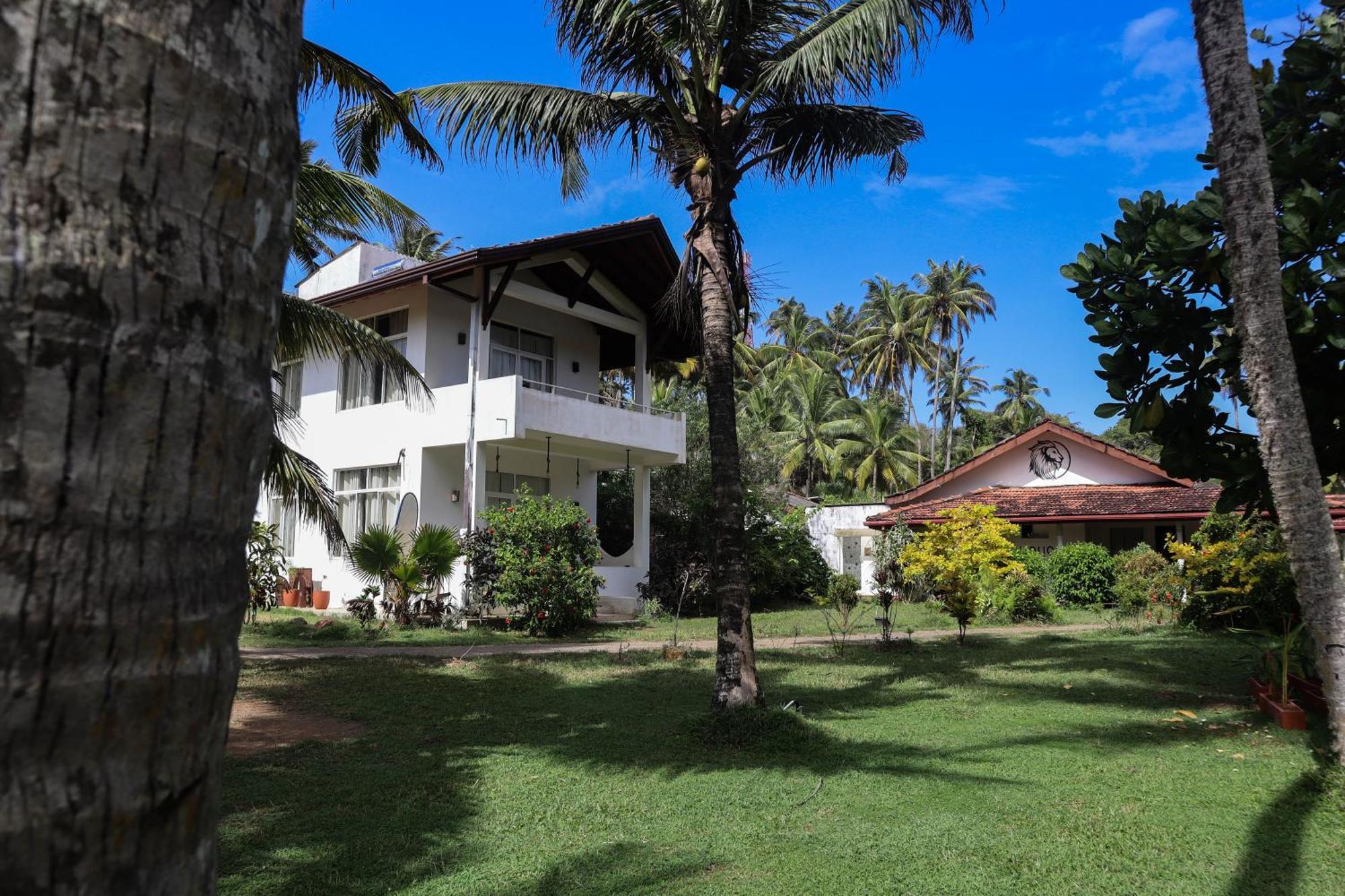 Hotel Singhe House Dikwella Exterior foto