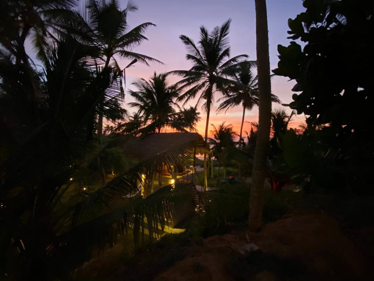 Hotel Singhe House Dikwella Exterior foto